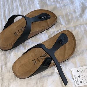 Brand new Birkenstock Gizeh birko-flor size 6!
